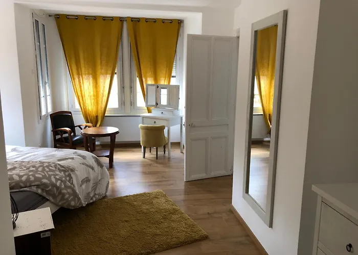 Le Marche Couvert Etretat